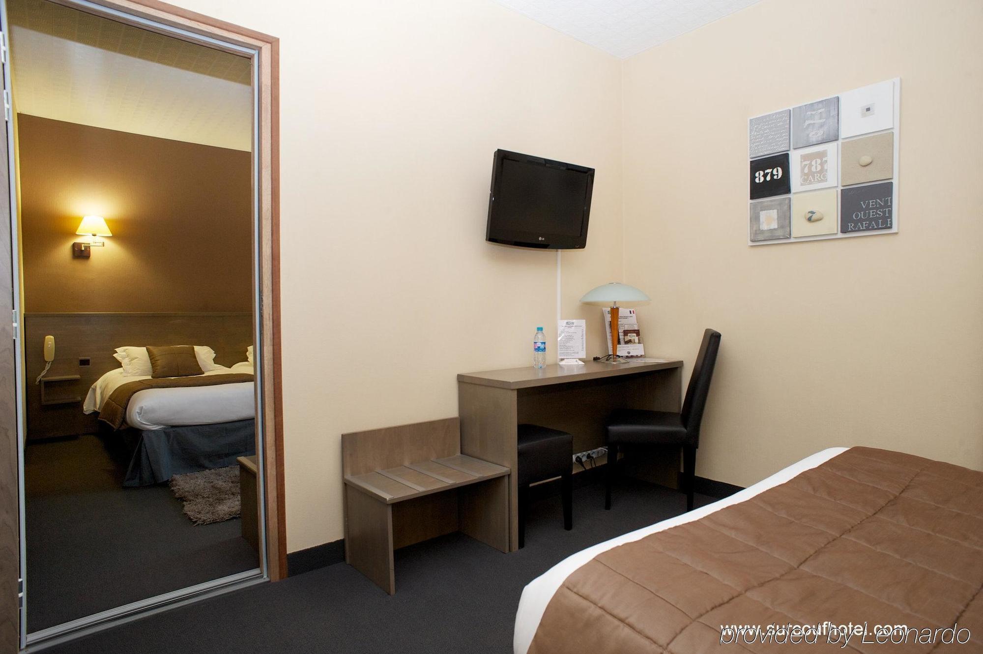 Brit Hotel Le Surcouf Saint-Malo Exterior photo