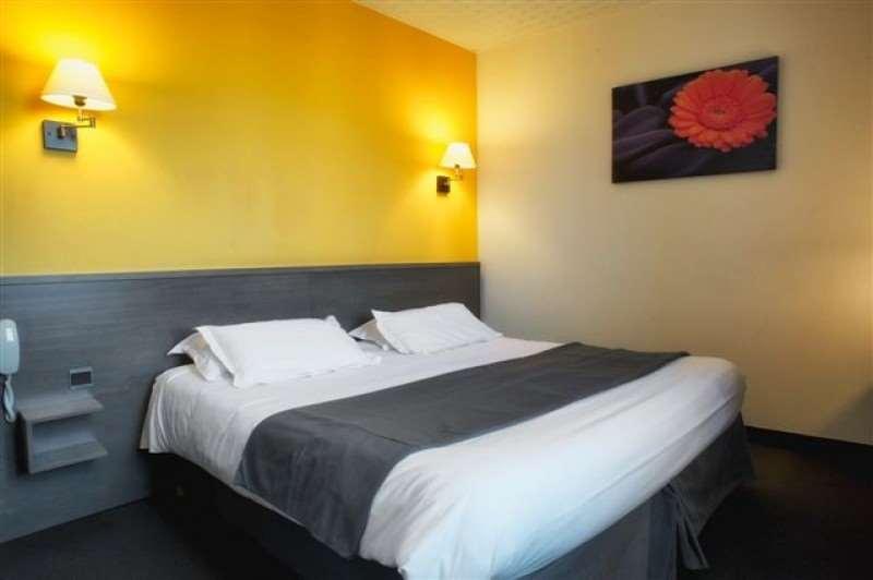 Brit Hotel Le Surcouf Saint-Malo Room photo